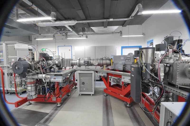 Potsdam's Cameca 1280-HR Instrument